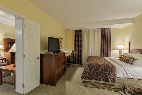 Staybridge Suites Harrisburg by IHG, Room