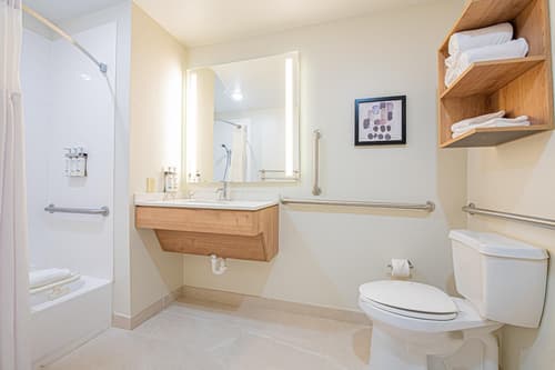 Staybridge Suites Lafayette by IHG, Room