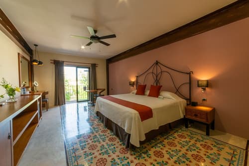 El Mesón del Marqués, Room