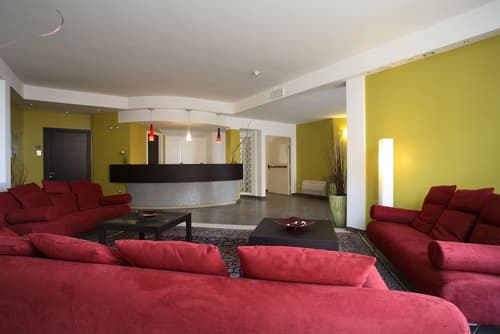 Janus Hotel, Lobby sitting area