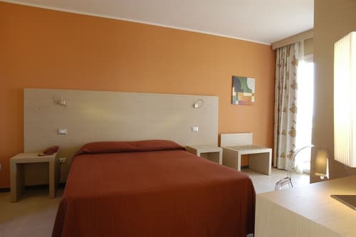 Janus Hotel, Room