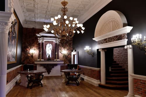 Sacred Mansion, Lobby