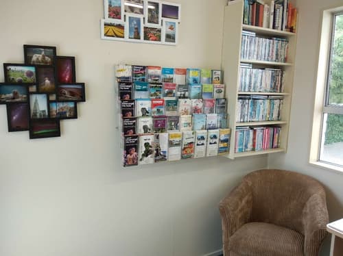 Queens Park Motels, Reception