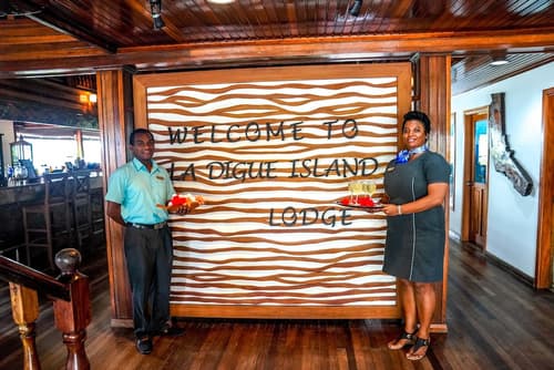 La Digue Island Lodge, Concierge desk