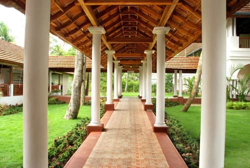 Lemon Tree Vembanad Lake Resort, Kerala, Terrace/patio