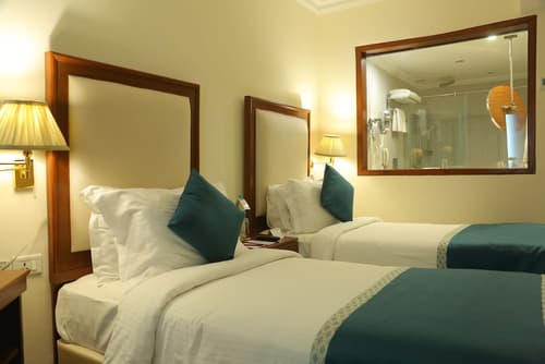 Hotel The Royal Plaza, Room