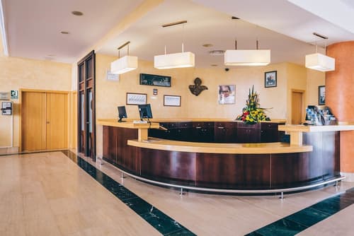Grand Muthu Golf Plaza Hotel, Reception
