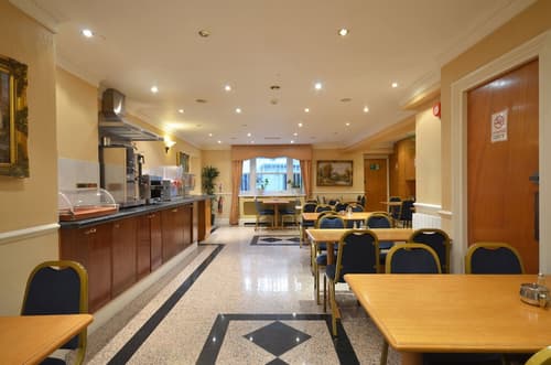 Alexandra Hotel