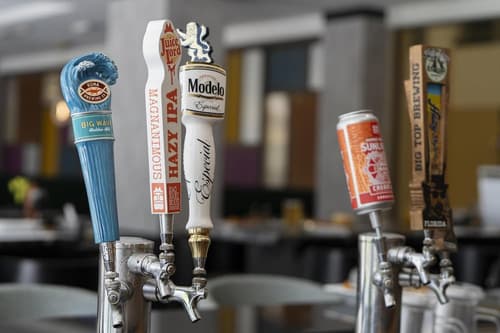 DoubleTree by Hilton Sarasota Bradenton Airport, Bar (on property)