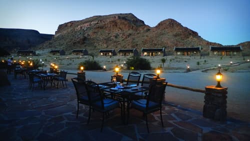 Canyon Village, Outdoor dining