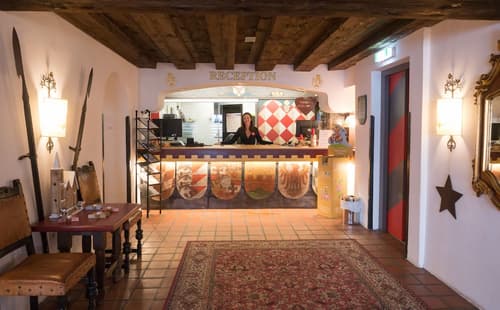 Schlosshotel Rosenegg, Reception