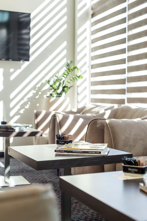 Hotel Mondo, Lobby sitting area