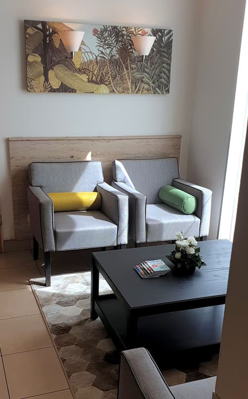 Hotel Castle Garden, Reception