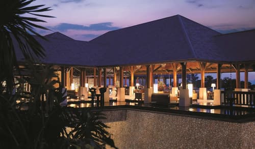 Shangri-La Boracay, Lobby