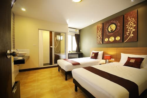 Sleep With Inn, Room