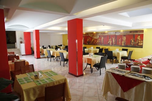 Diana Pompei, Restaurant