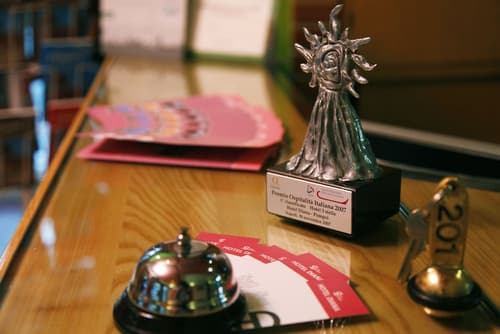 Diana Pompei, Check-in/check-out kiosk