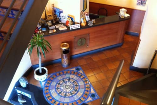 Hotel Potenza, Reception