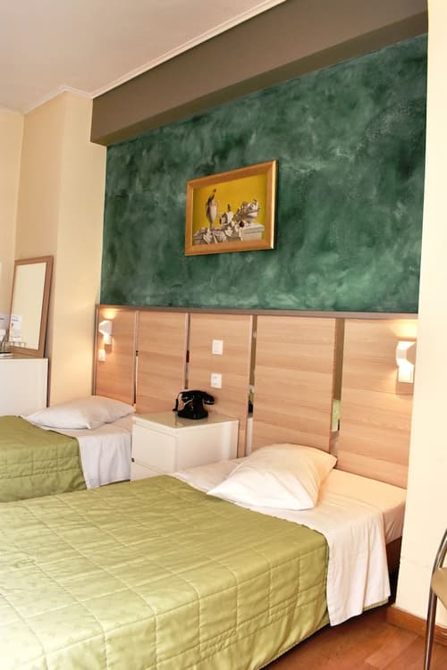 Hotel Socrates, Room