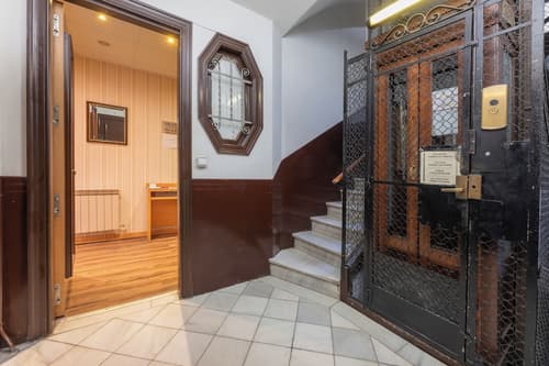 Hotel Lyon, Interior entrance