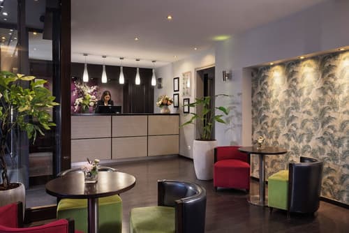 Jack's Hotel, Reception