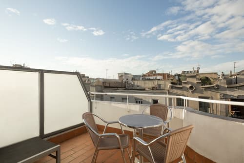 Aramunt Apartments, Balcony