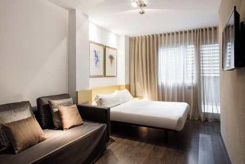 Aramunt Apartments, Room