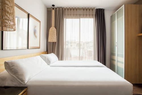 Aramunt Apartments, Room