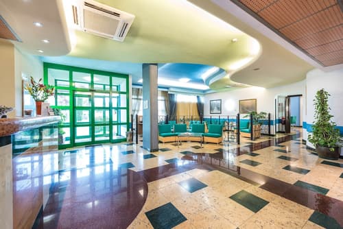 West Point Airport Hotel, Interior entrance