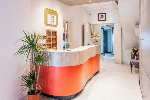 Hôtel de L'Ill, Reception