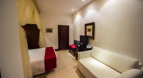 Hacienda Del Cardenal, Room