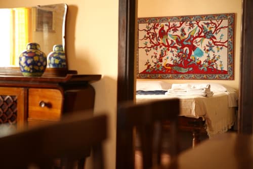 Art Lincoln Palermo, Room