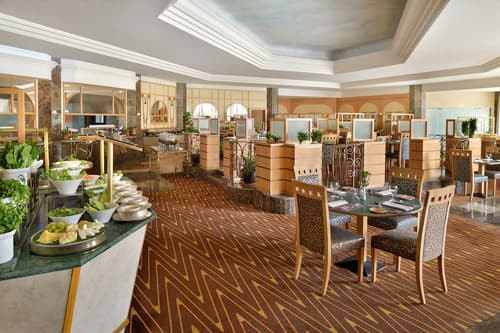 InterContinental Jeddah by IHG, Restaurant