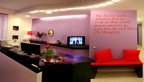 Sorrento Relais, Primary image