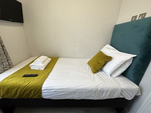 Bloomsbury Palace Hotel, Room