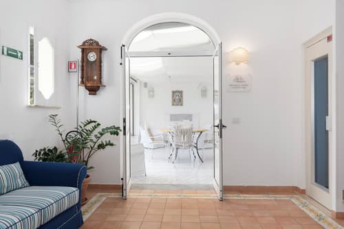 Hotel La Bougainville, Lobby lounge