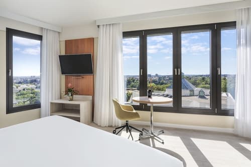 Melia Luxembourg, Room
