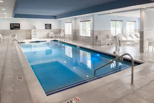 Hampton Inn & Suites Cape Cod-West Yarmouth, Pool