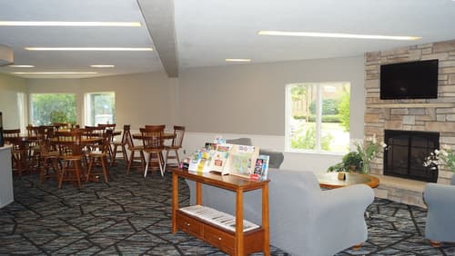 Super 8 by Wyndham Traverse City