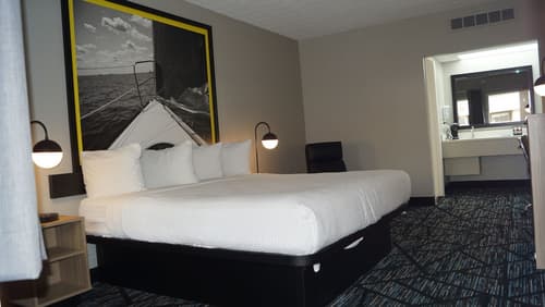 Super 8 by Wyndham Traverse City, Room