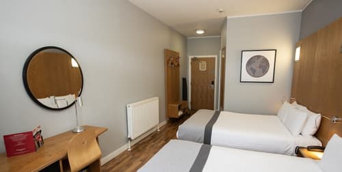 Ramada by Wyndham Belfast City Centre, Room