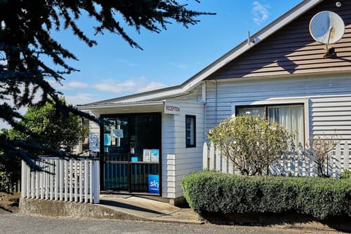 Alpine View Motel, Reception