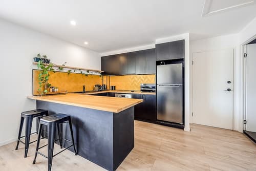 The Lord Byron, Room