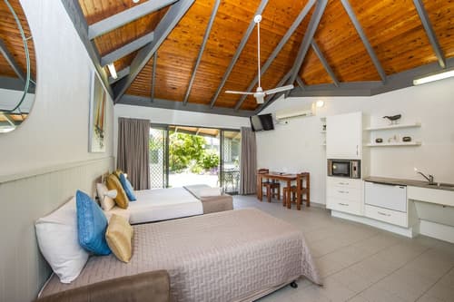 Island Leisure Resort, Room