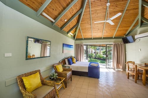 Island Leisure Resort, Room