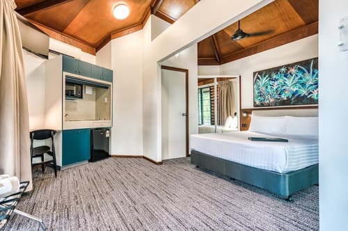 Palms City Resort, Room