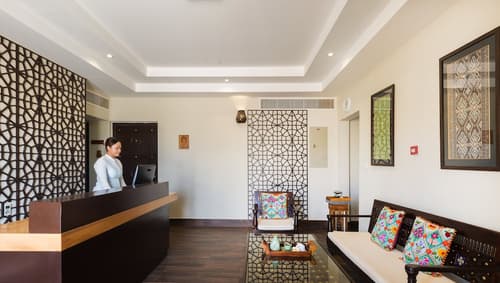 Desert Nights Resort, Reception