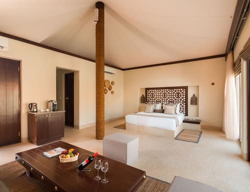 Desert Nights Resort, Room