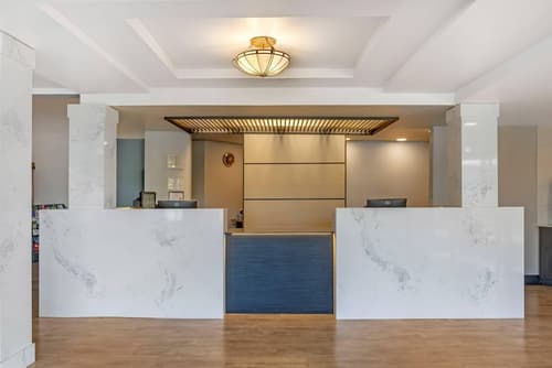 Edgewater Inn and Suites, an Ascend Collection Hotel, Lobby