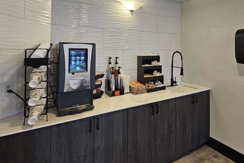 Edgewater Inn and Suites, an Ascend Collection Hotel, Lobby